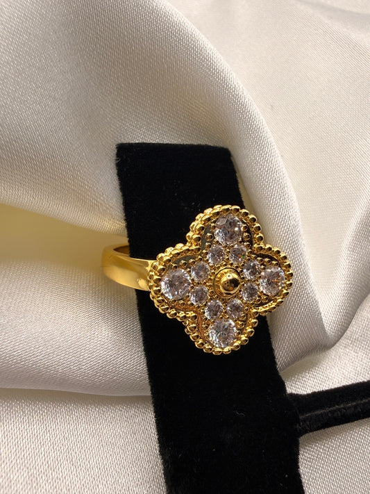 Clover Ring 🍀 Size 6 – Dainty Gold Lucky Charm Ring